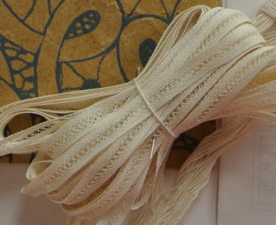 北欧の手芸本 手芸雑貨 刺繍 織キット ベルギー製 ブリュッセルレース バテンレース テーブルセンター キット 商品番号 Ysh629a Price 3000yen 送料込み Vervaco Made In Berlgium コットン 35x30cm Condition 良いコンディションです レースのリボン